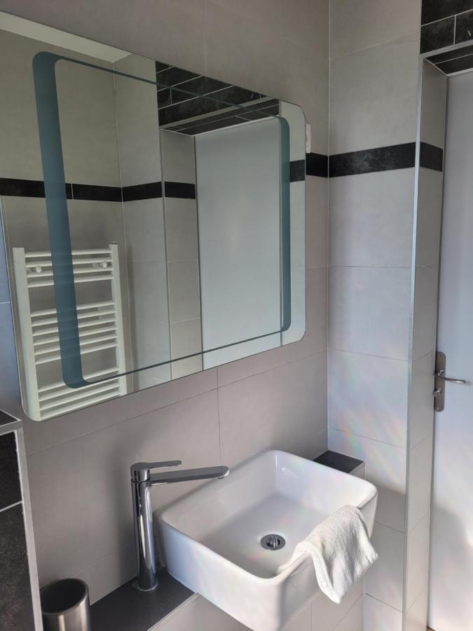 Hotel De La Plage Quinéville Dış mekan fotoğraf