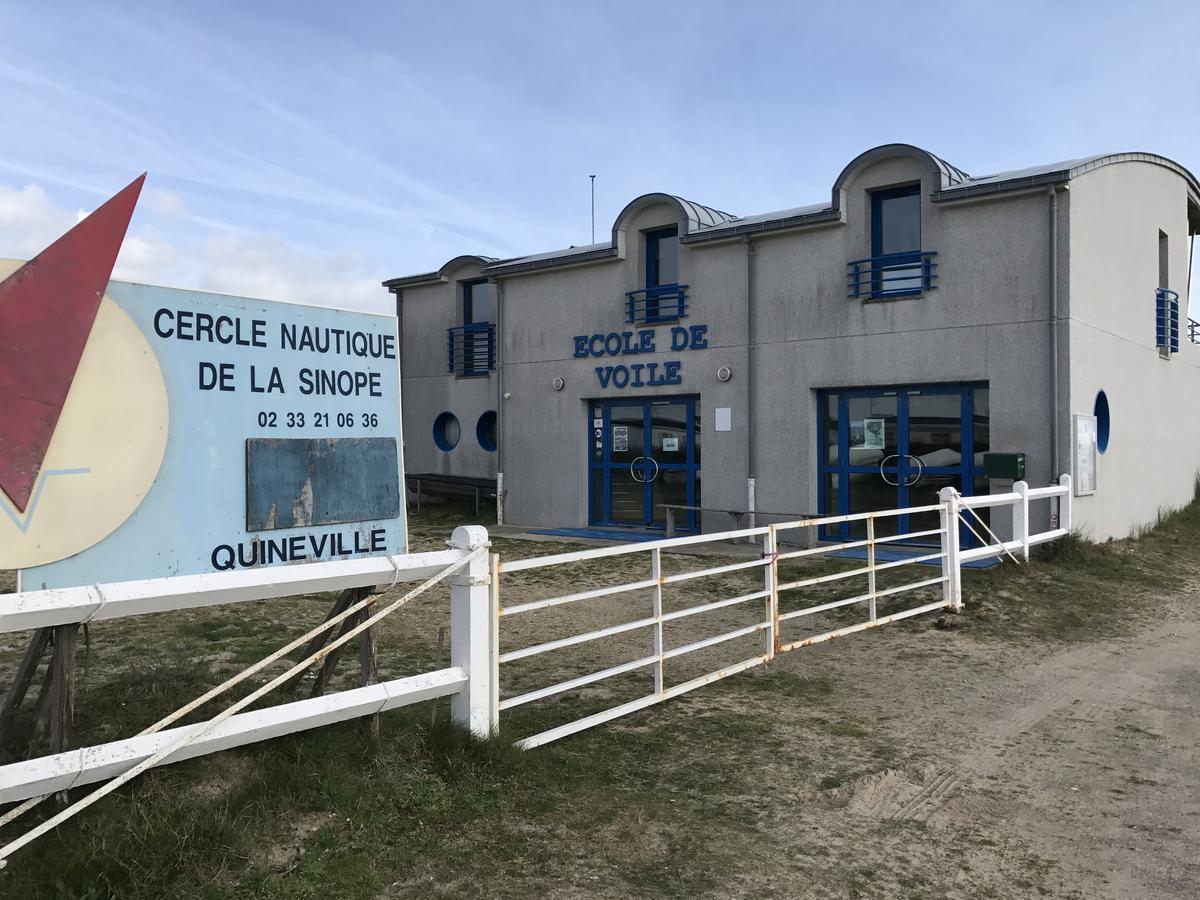 Hotel De La Plage Quinéville Dış mekan fotoğraf